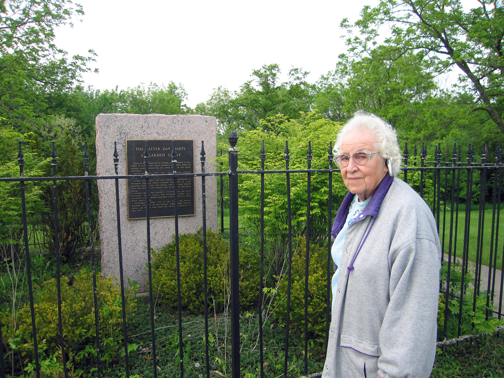 The Lucas Countyan A May evening at Garden Grove