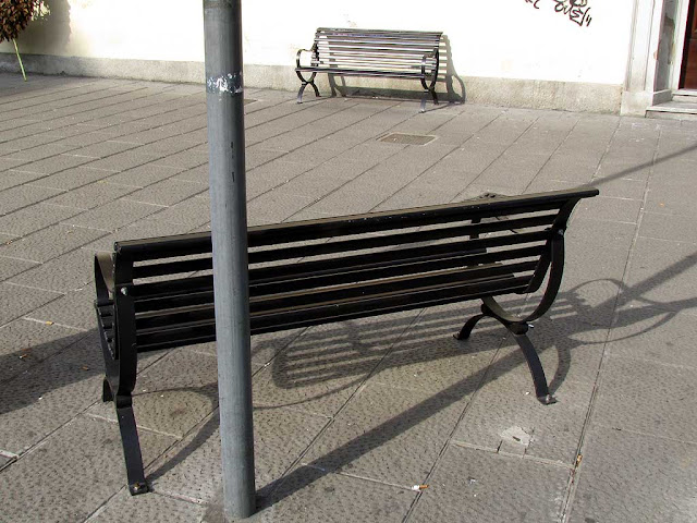 Pole position bench, Via Magenta, Livorno