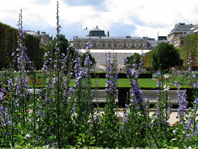 Gardens of Palais Royal, Paris