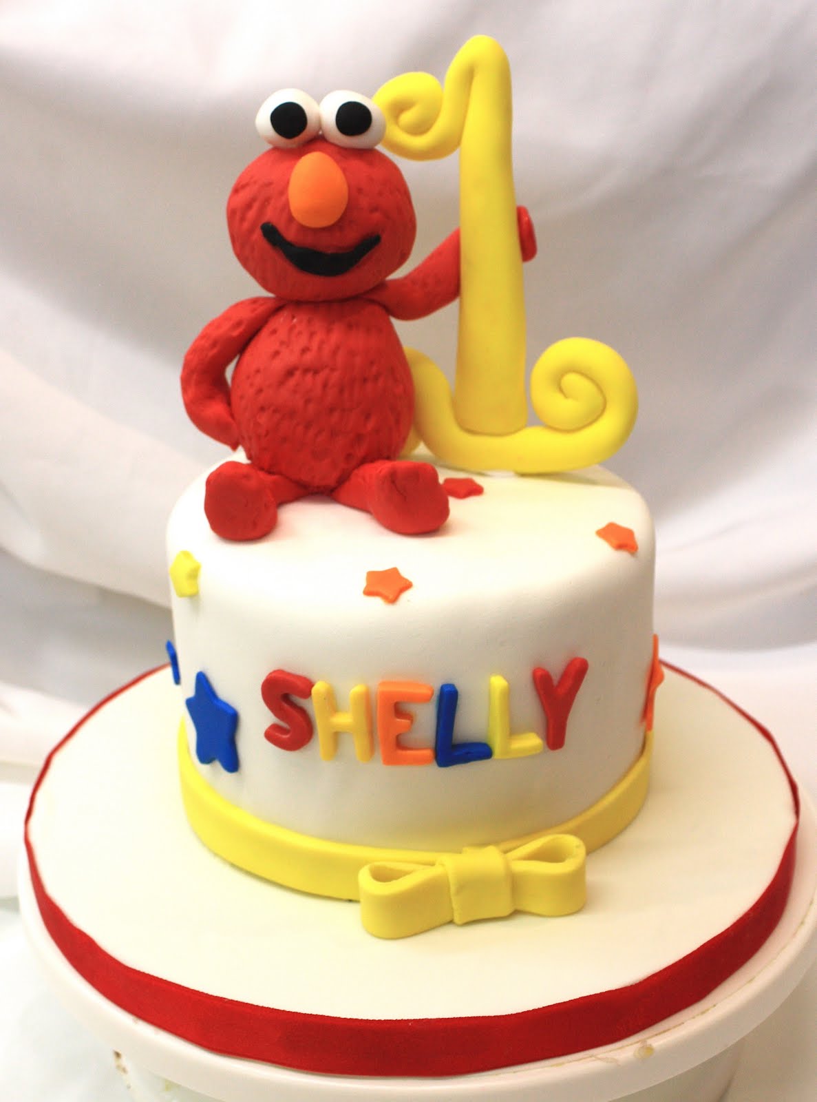 [Elmo+Cake+Deco.JPG]