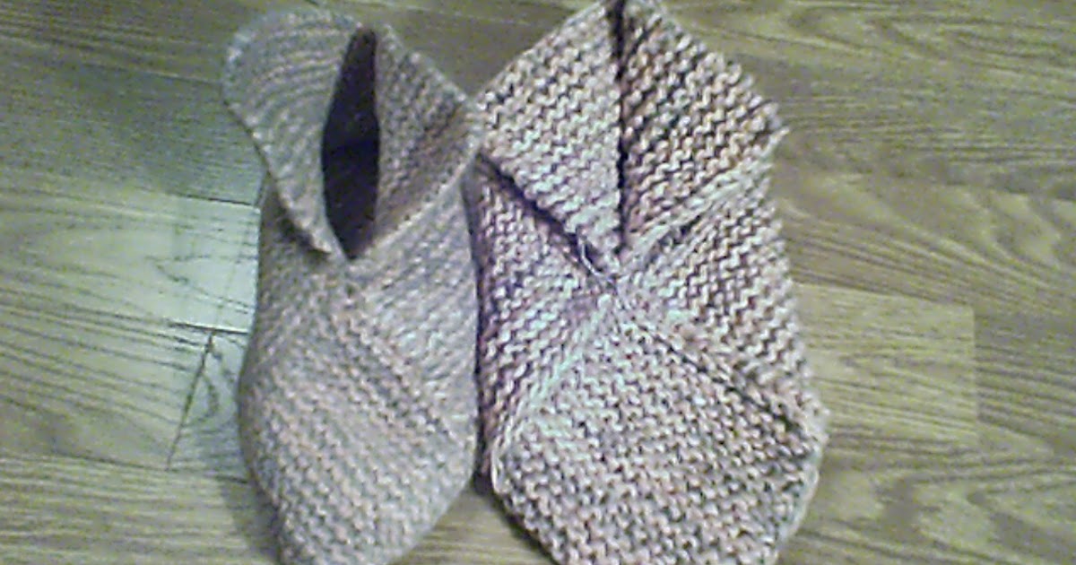 Square adult slippers - Pattern Central - KnittingHelp ...