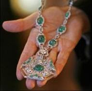 El collar Art Déco de esmeraldas, diamantes y cristal de roca de Anita Delgado en plata y joyas