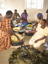 Child care women preparing food during a party"Kitobero"