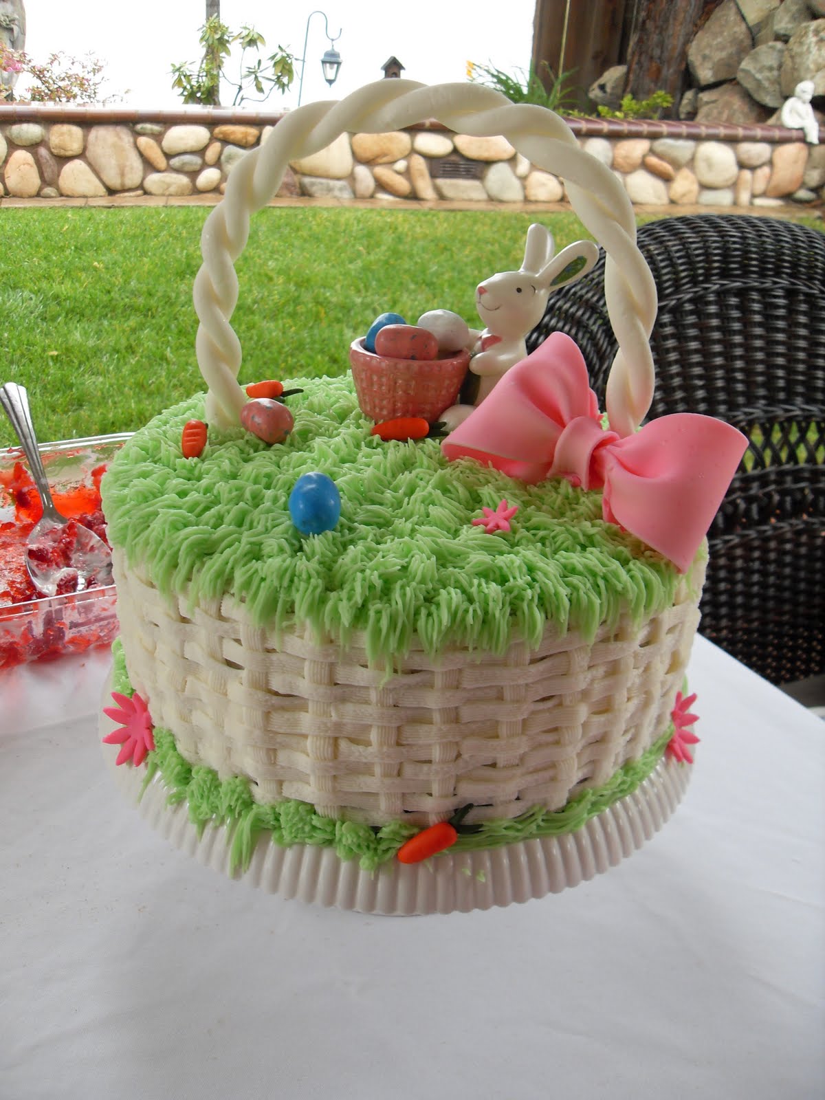 Cuppycake & Co. Easter Basket Cake 2