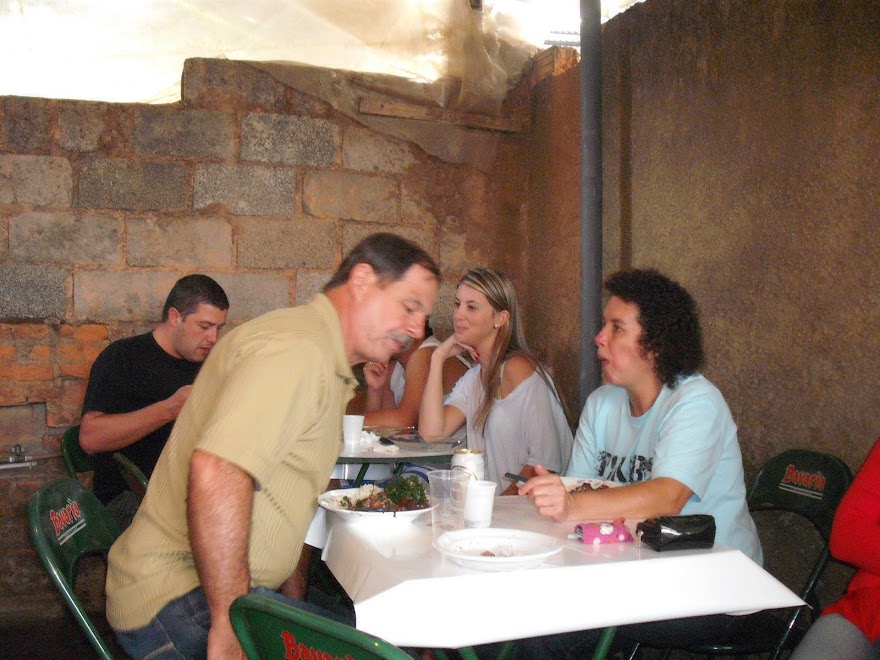 NO FUNDO A FAMILIA DE LEONARDO PU4LSF