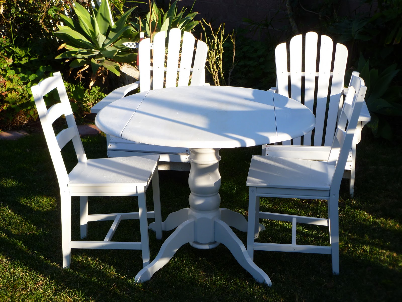 Shabby To Chic Treasures White Shabby Chic table and chairs