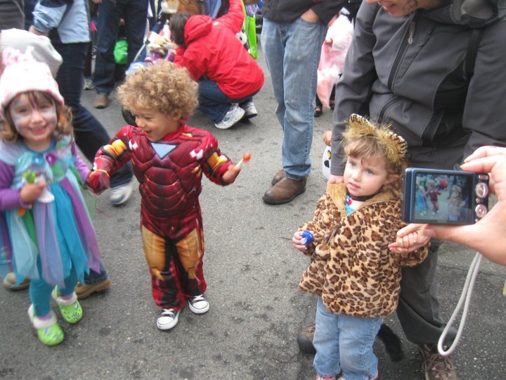 Ruby Sarah HartstonEpstein Piedmont Avenue Halloween Parade