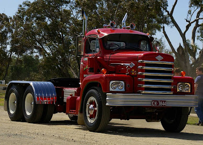 Historic Trucks: September 2009