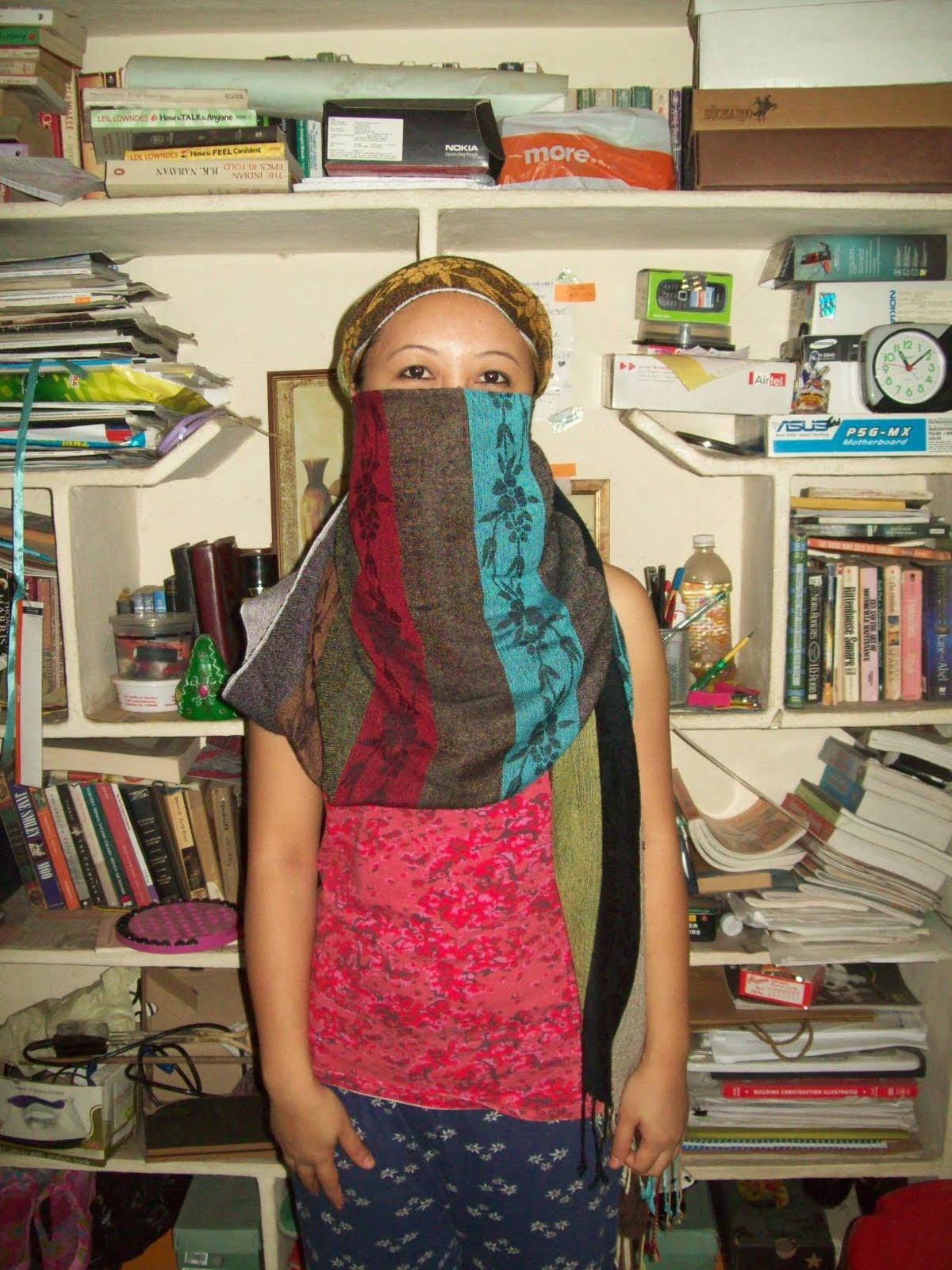Snatches of Sanity Tutorial How to wear a scarf on your head