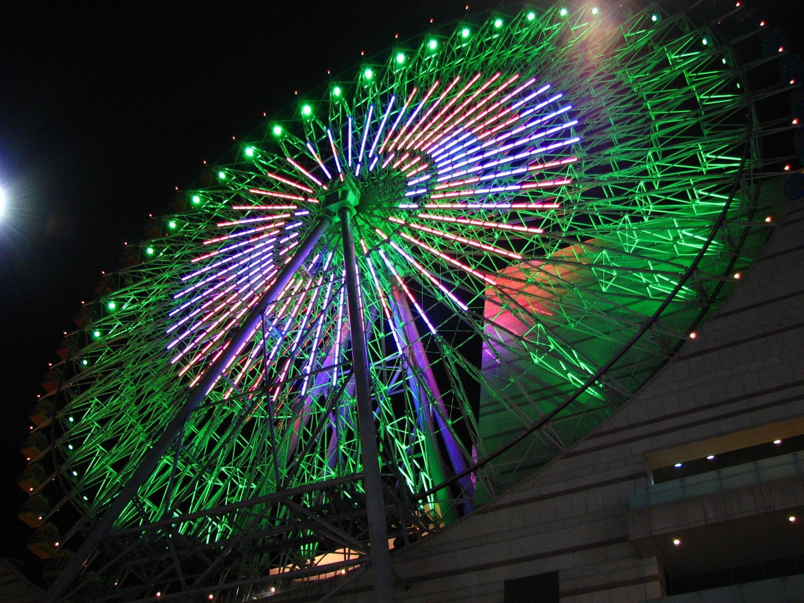 [ferris-wheel_2.JPG]