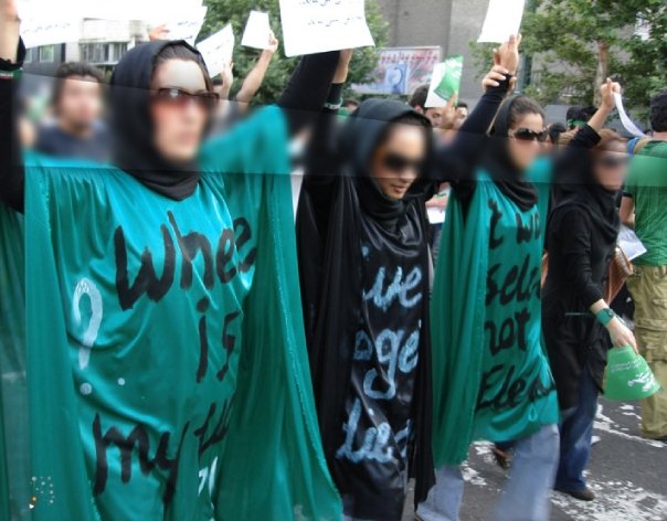 [5700_1028314368737_1851683083_62935_4041854_n.jpg]