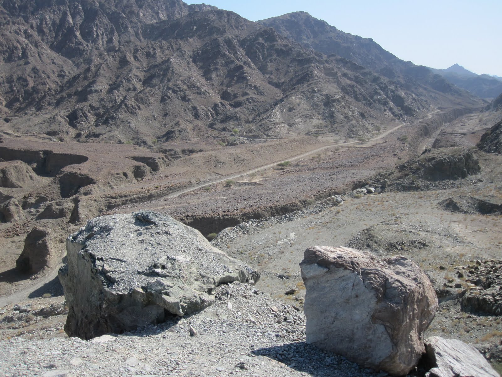 satsuka-in-the-mountains-around-masafi-fujairah-emirate