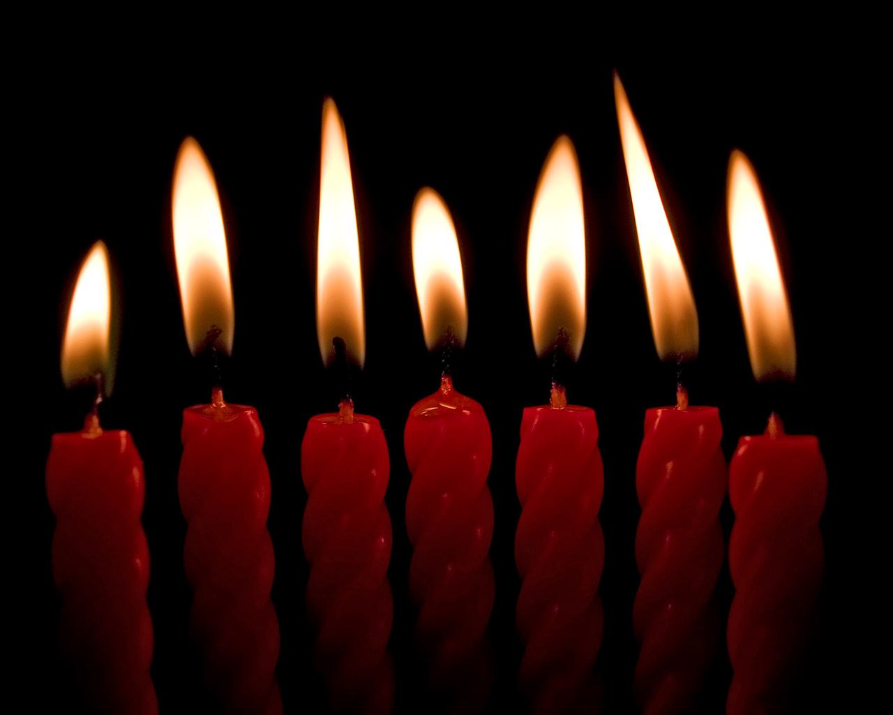 HD Wallpapers: 7 Candles