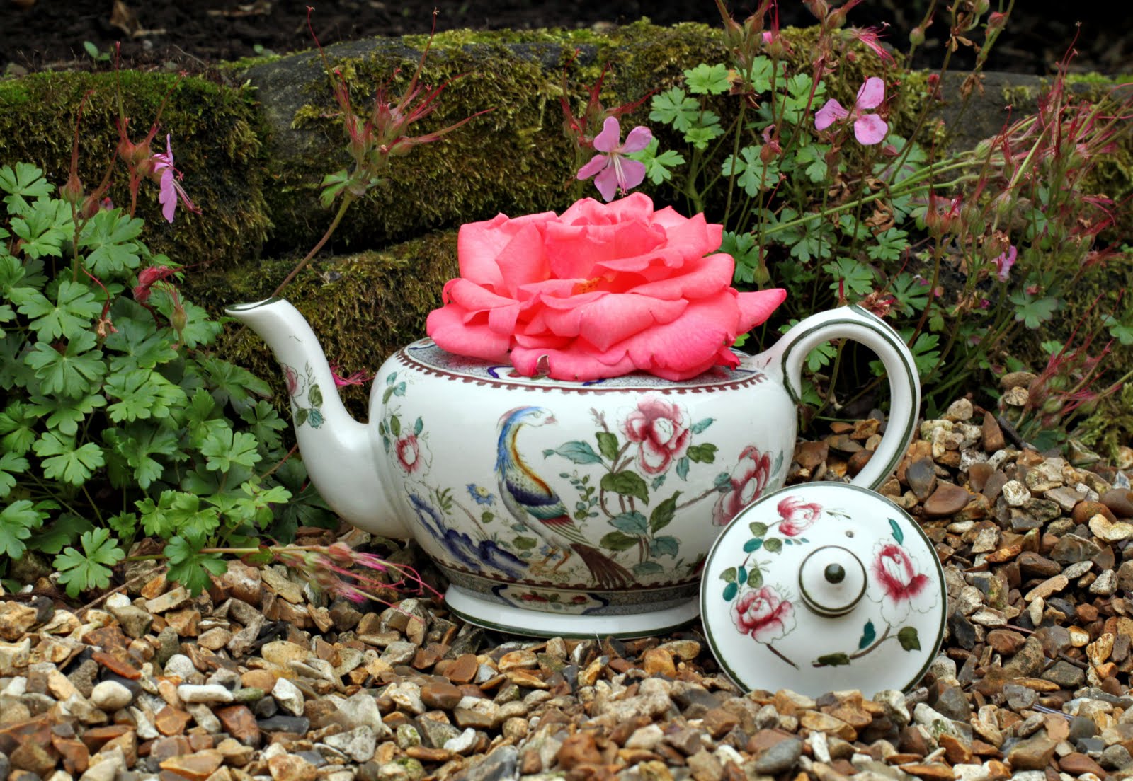 Saddleworth Shindigs: Vintage Teapots