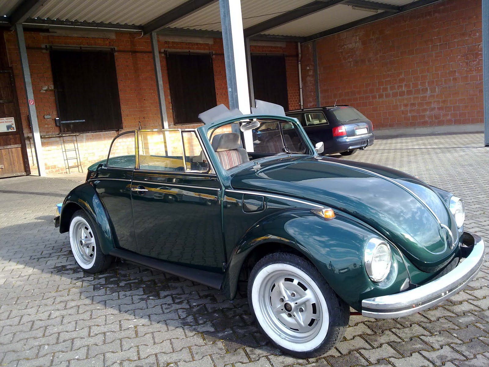 Queen of Notchback: VW Käfer Cabrio 1302 LS For Sale