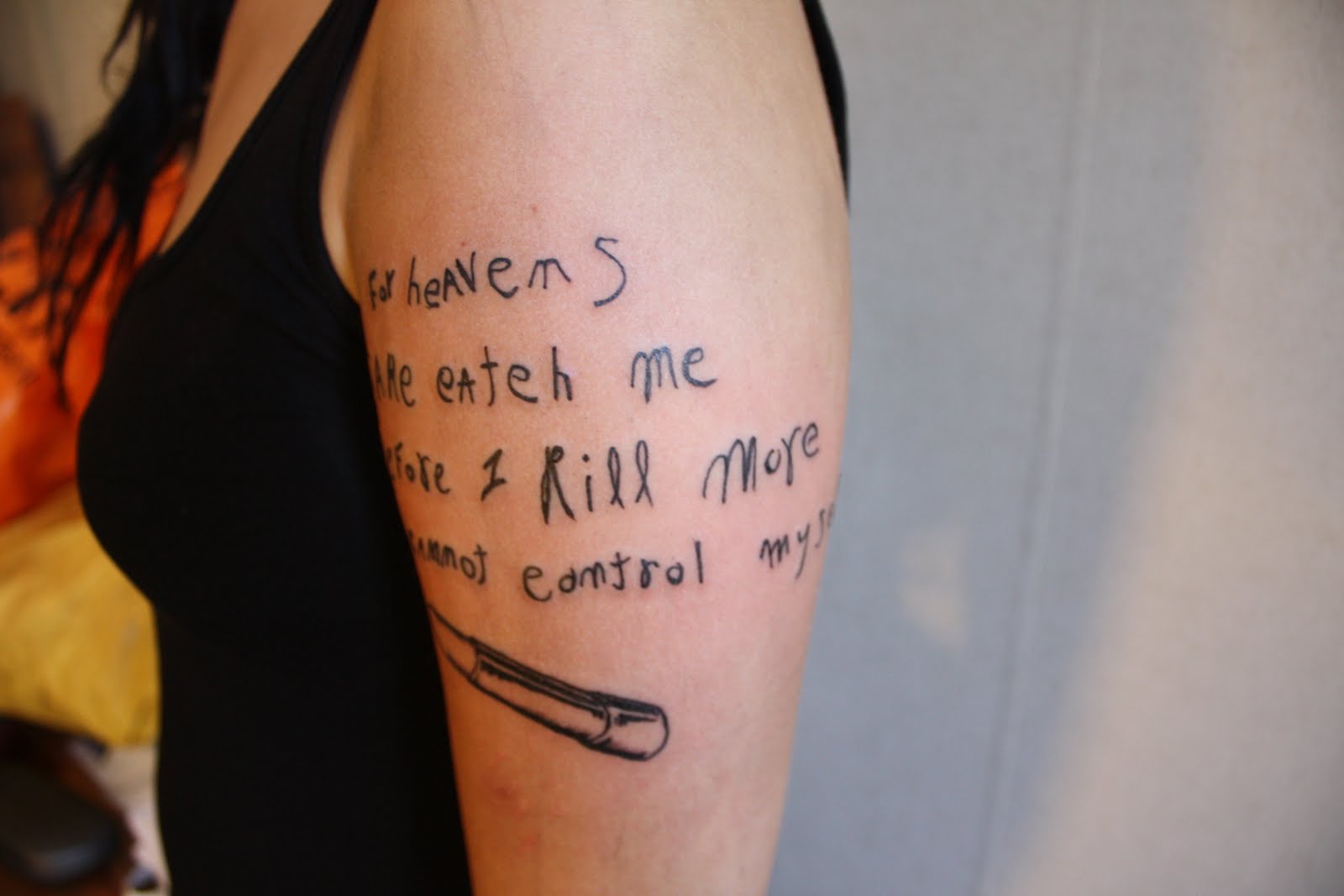 AUN TATTOO The lipstick Killer