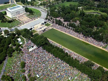 Restore Honor :How many people were there?