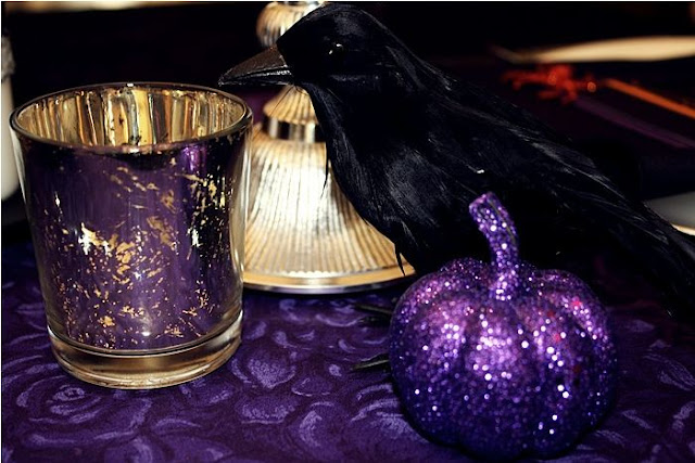 Halloween Chic Purple & Black Party Ideas - via BirdsParty.com