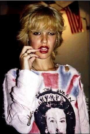Cyrinda Foxe nude (96 images) Tits, Twitter, braless