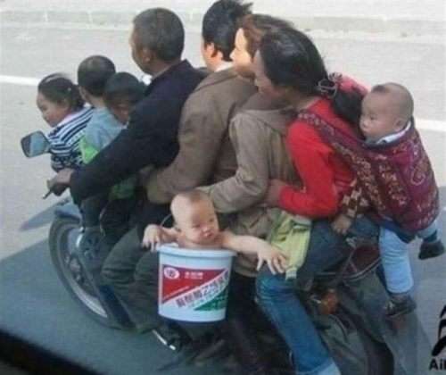 http://4.bp.blogspot.com/_PpiuL1xREts/TKBu2dOs_0I/AAAAAAAAFuI/sck99y_fSwA/s1600/funny-awesome-photos-18.jpg