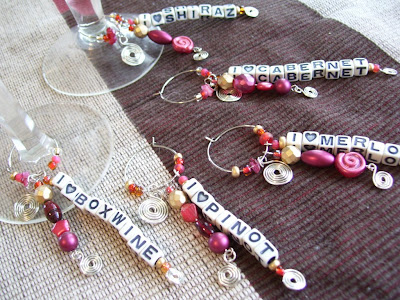 red-bracelet-wine-charms-030-1023x768.jpg