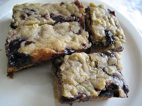 Peanut Butter and Blueberry Jam Shortbread Bars