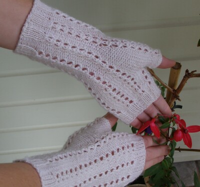 Yllep`s handicrafts Valged randmesoojendajad.