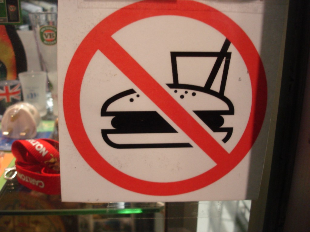 [no+burger+yes+burger+(2).JPG]