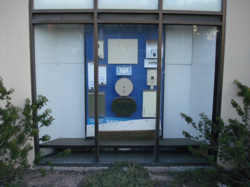 [window+displays+(2).JPG]