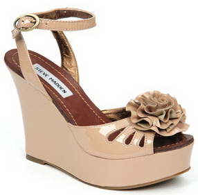 SandofStyle: Must have item: Nude colored pumps