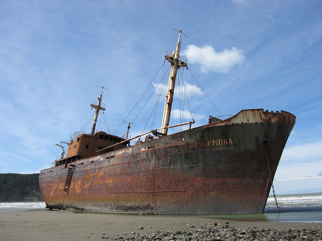 Shipwreck in Tierra del Fuego Photo Credit: artificialowl.net