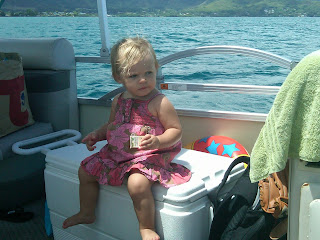 http://4.bp.blogspot.com/_Q3BDAxXhURM/TJr7h7OMcaI/AAAAAAAADVg/uSy83TlxMYs/s320/Chilling+on+the+ice+chest.jpg