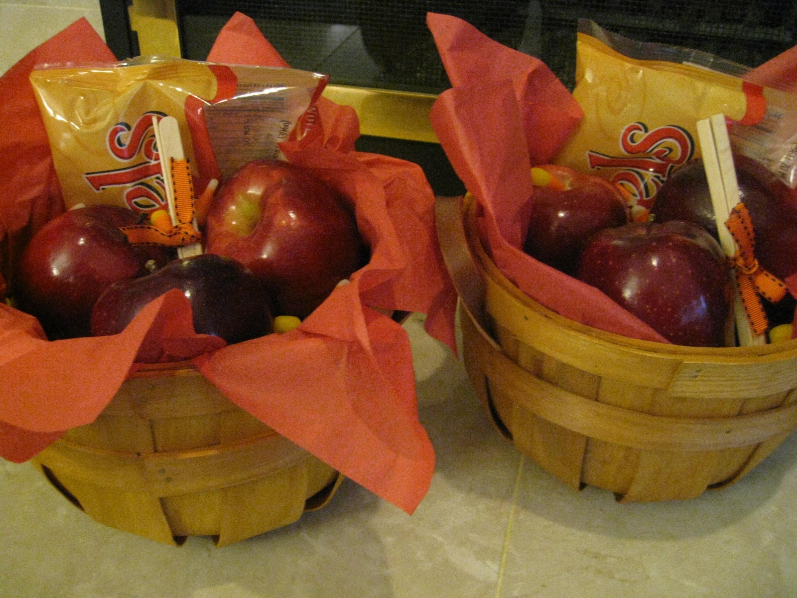 little irish carmel apple baskets