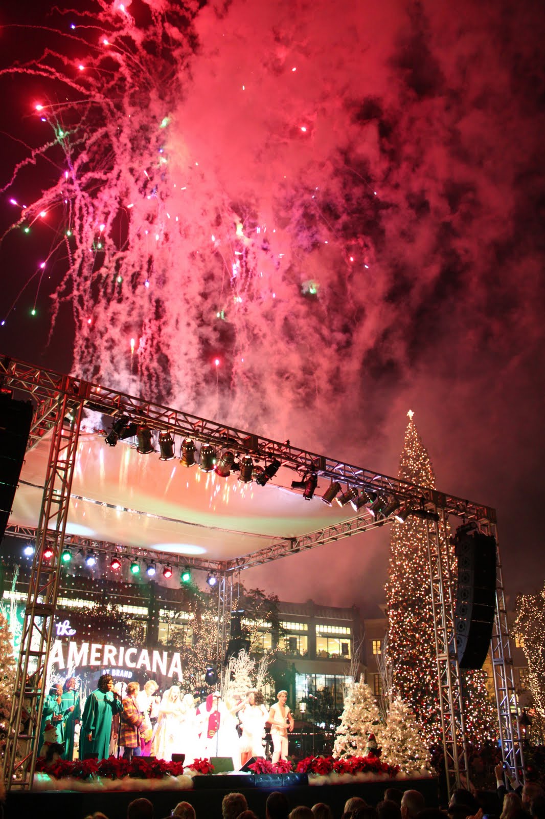 What's Happening LA? Tree Lighting at The Americana at Brand was a