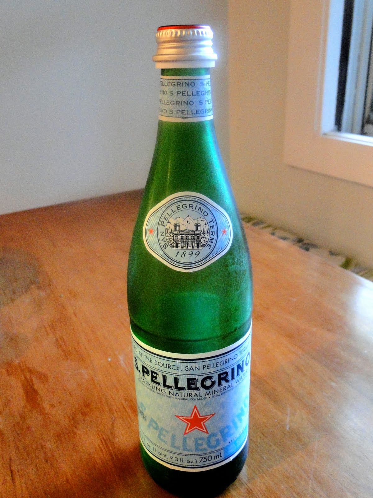 pierce-whole-nutrition-seltzer-water