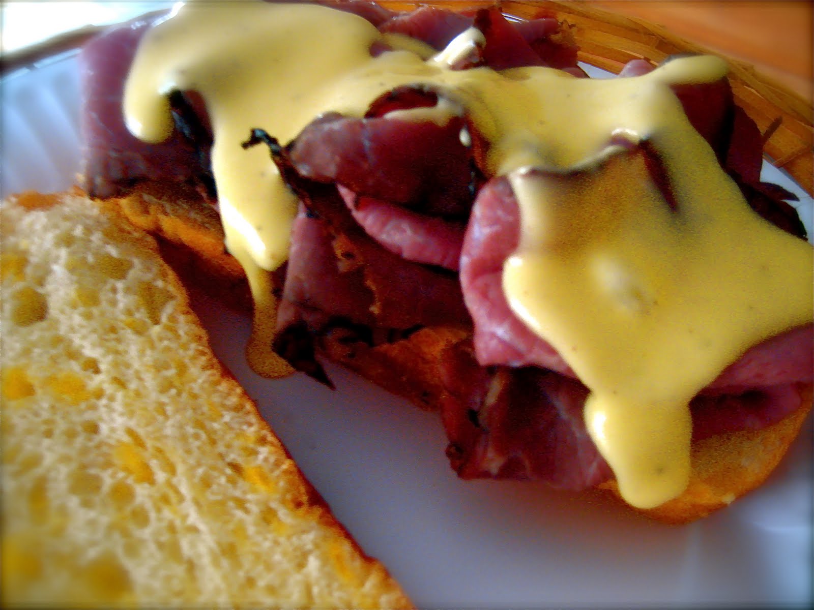 Laura's Lunch Cheddar Cheese Sauce