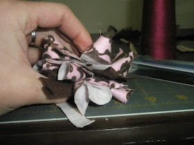 Selvage Edge Scraps Spike Fabric Flower craft idea tutorial brown and pink hair bow green