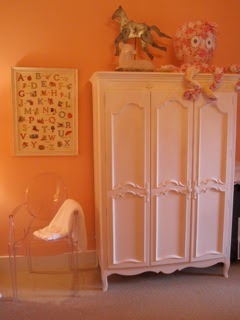 KP Style: Ghost Chair, still so so so so so CHIC!