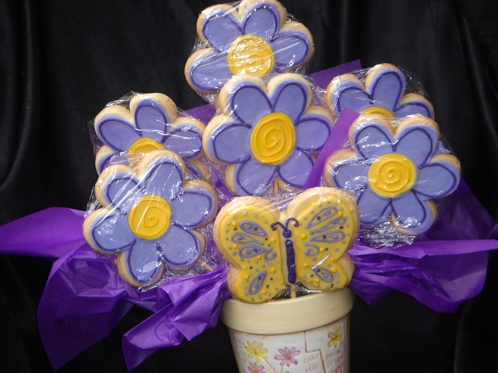 [cookie+flowerbouquet1.JPG]