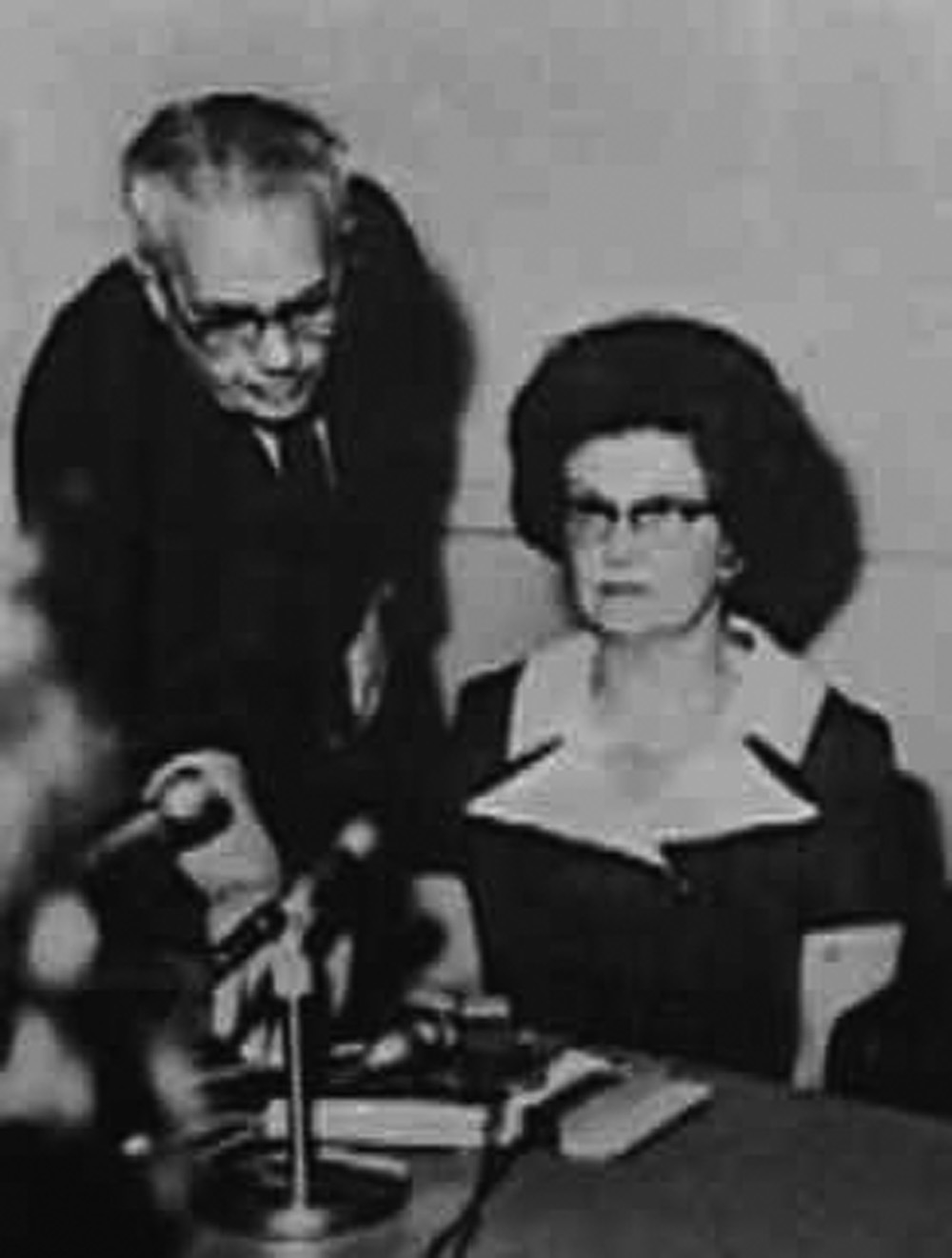 [Winnie+Judd+tras+su+quinto+escape+(1969).jpg]