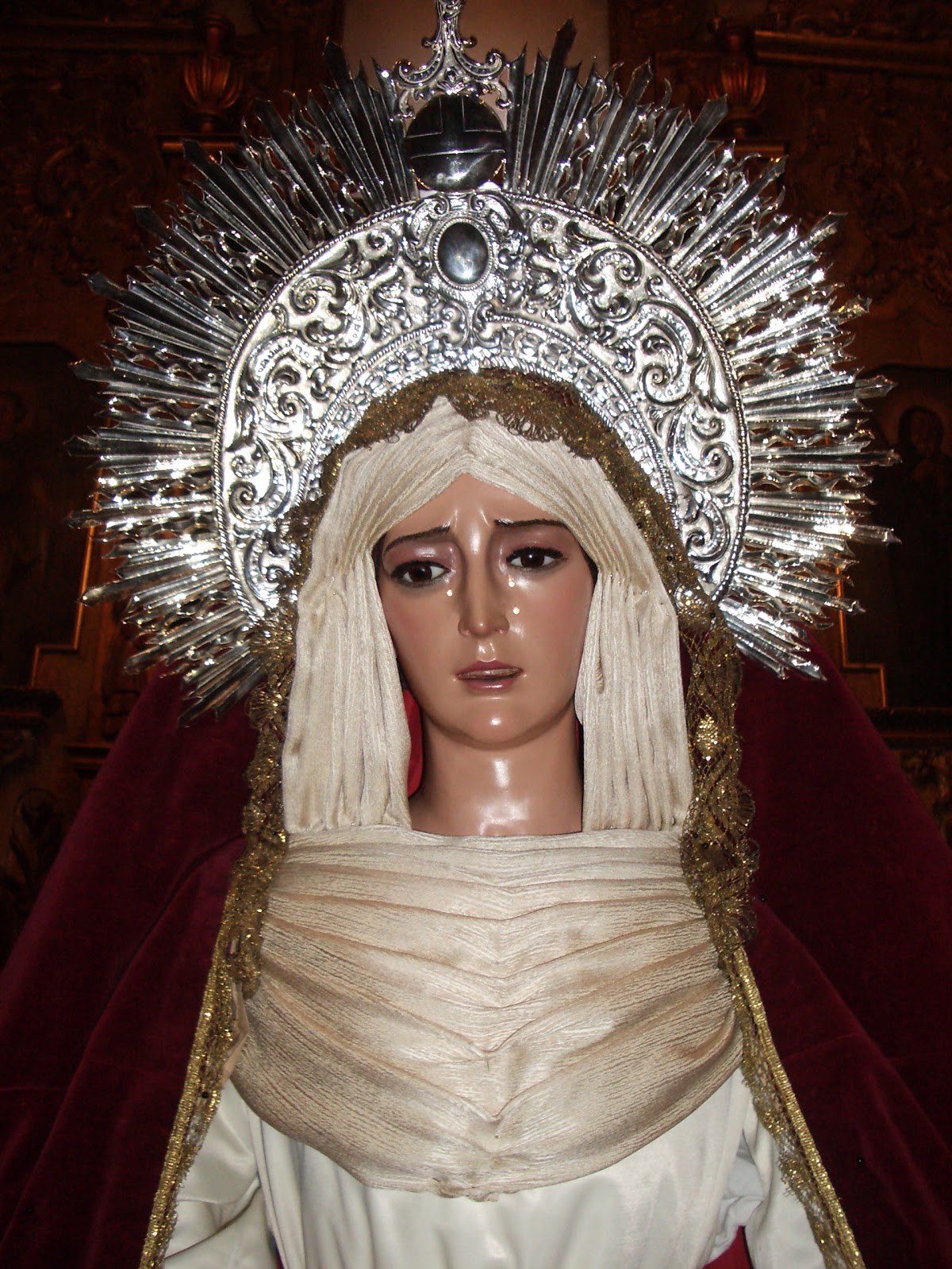 SEMANA SANTA DE NIEBLA: IMAGEN DE LA VIRGEN DE LOS DOLORES