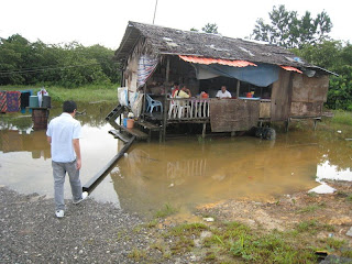 Flooding The roadside stall where we had our lunch. Almost flooded as well.
