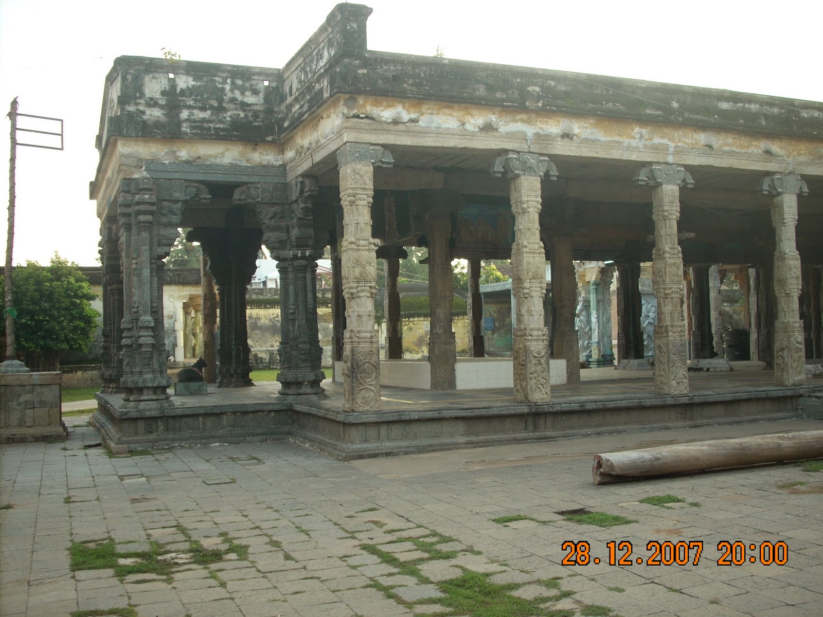 [Nagapattinam-Temple-+4.jpg]