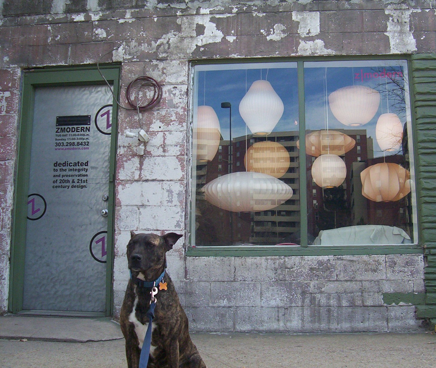 [lites+on+speer.JPG]