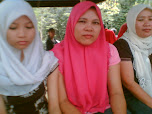 Mom and youngSis