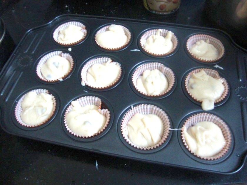 Microwave Eggless Banana Muffins with Chocolate Chips How to bake