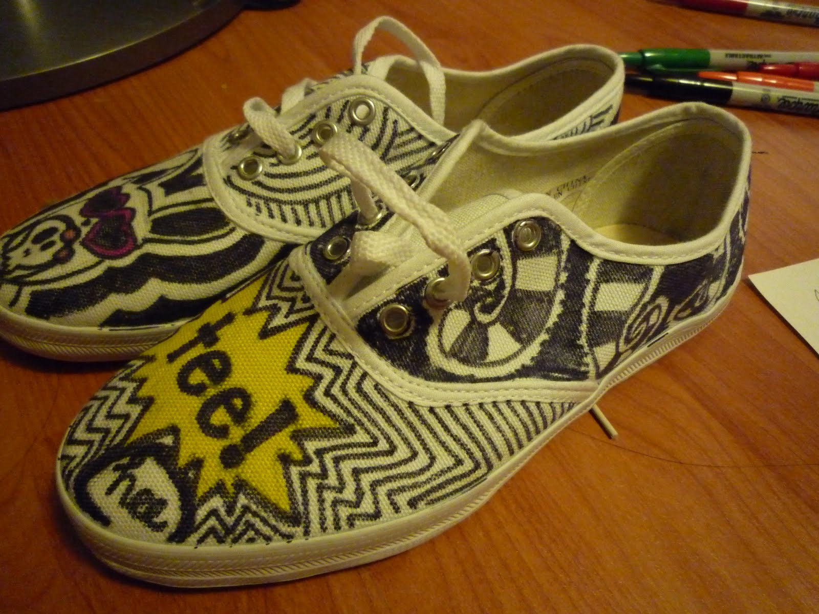 Many DIY Canvas Shoes - Lets Paint!