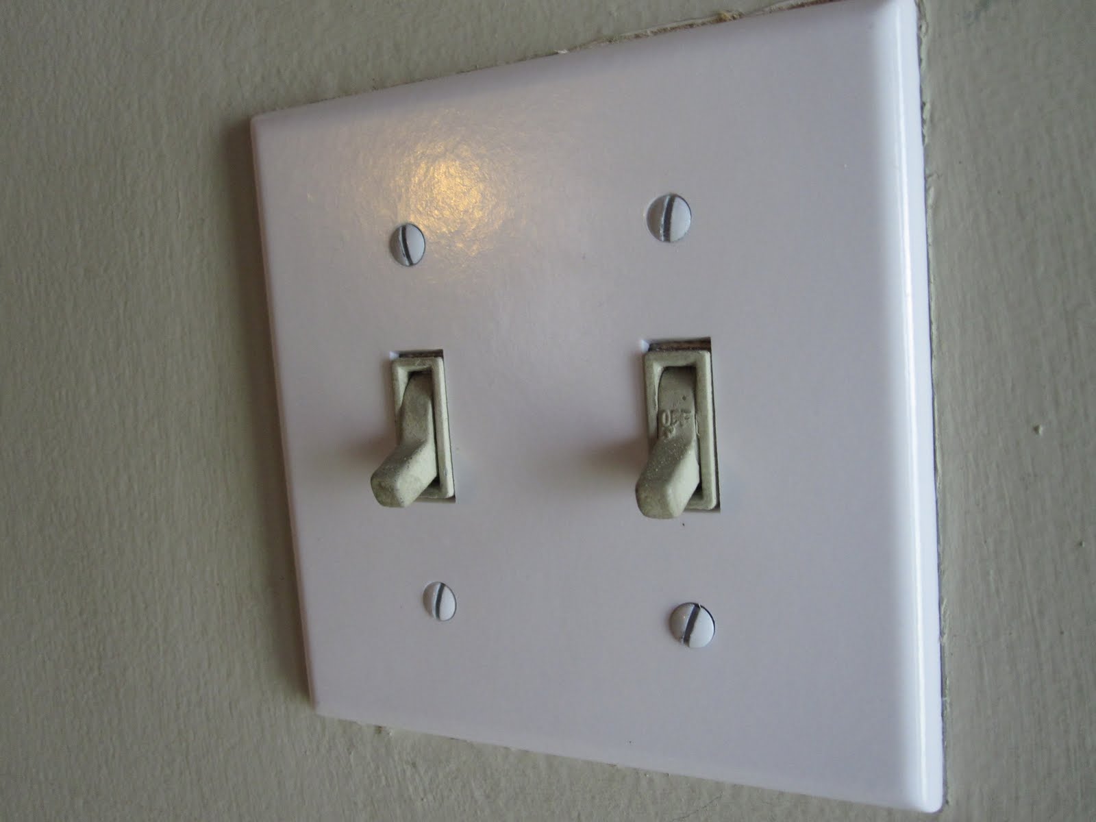 Beauty and Inspiration Tutorial Tuesday How to Replace a Light Switch