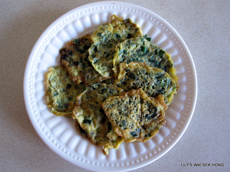 Lily's Wai Sek Hong Garlic Chive Omelette