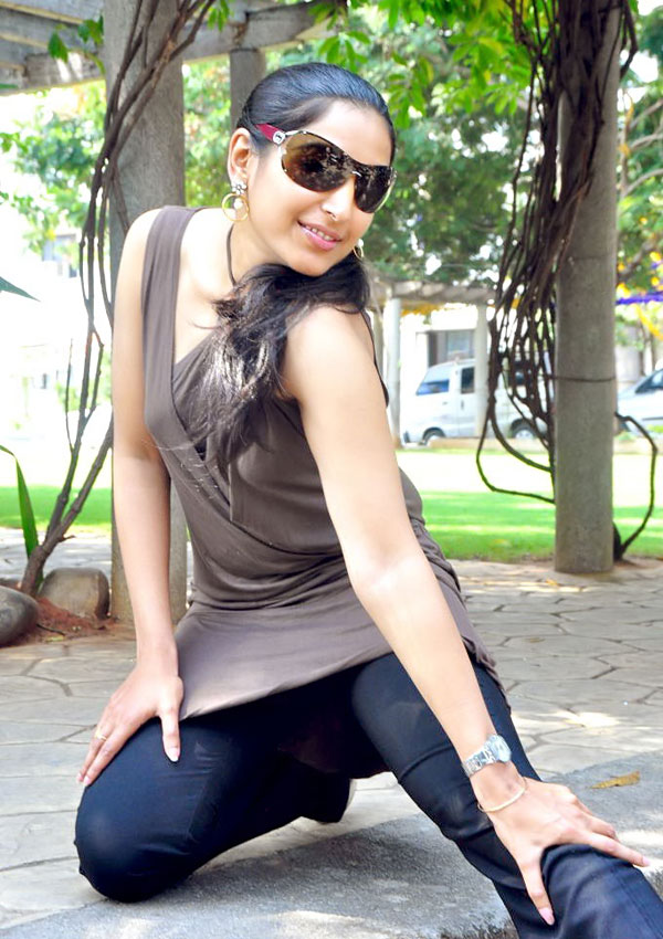 Padma Priya Hot Expose photo-shoot stills